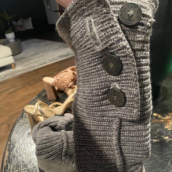 UGG Knit Boots - Picture 3 of 5